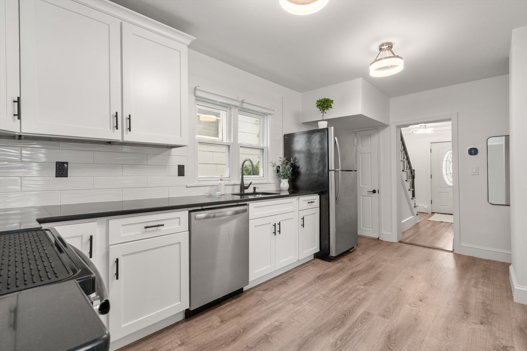 20 Pleasant View Ave