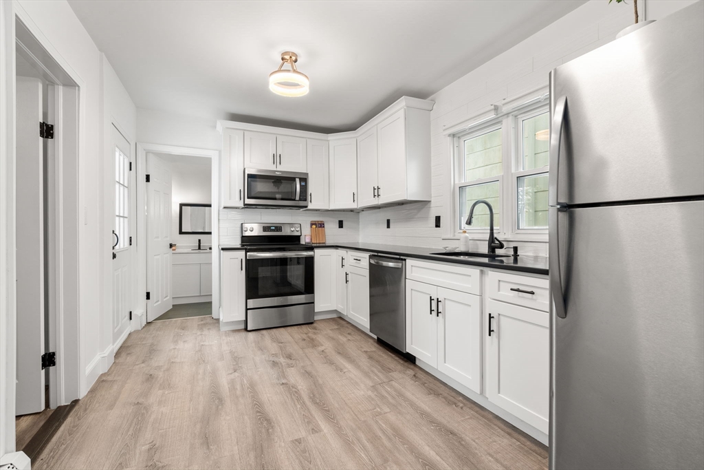 20 Pleasant View Ave