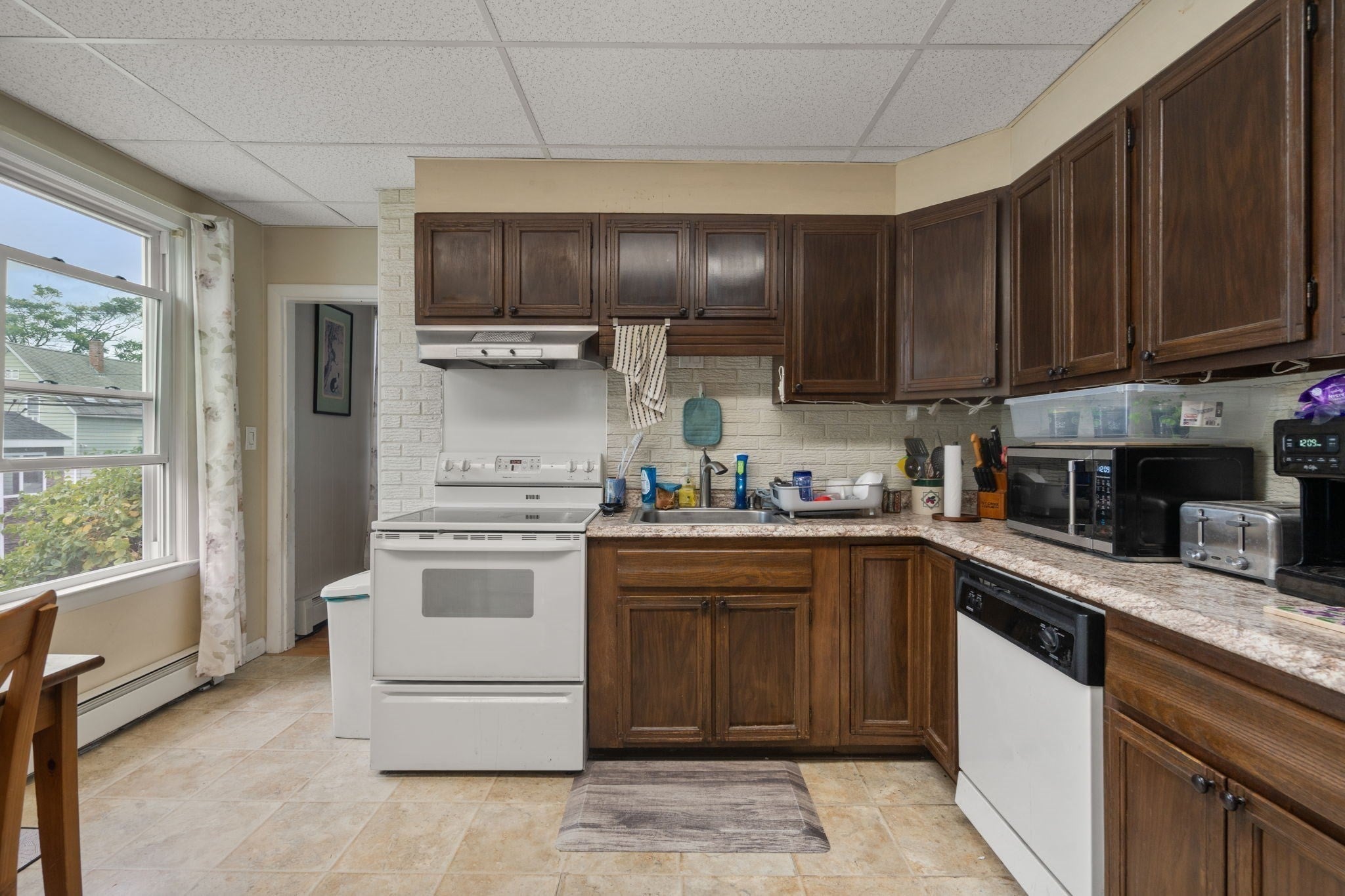 12 Greendale Ave, Worcester, MA Photo #20