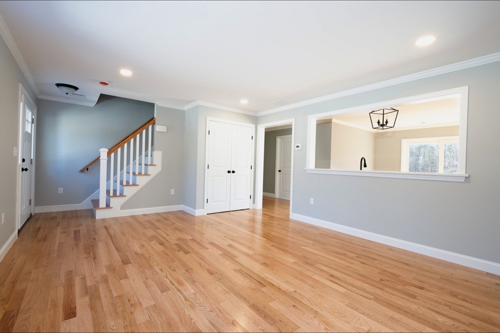 1407 Main St 3
