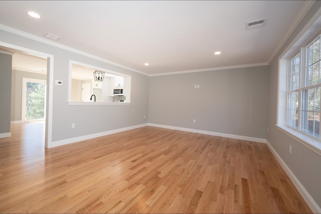 1407 Main St 3