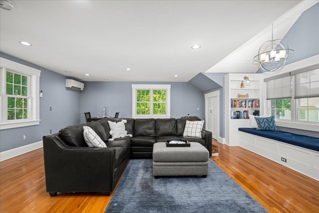 9 Hillando Dr, Shrewsbury, MA Photo #20