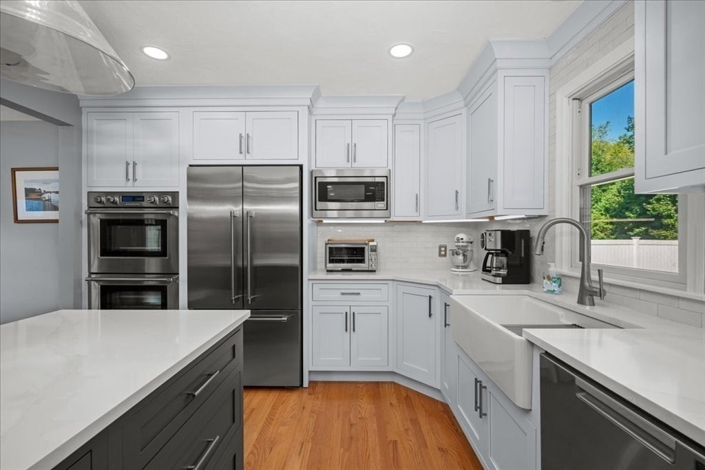 9 Hillando Dr, Shrewsbury, MA Photo #7