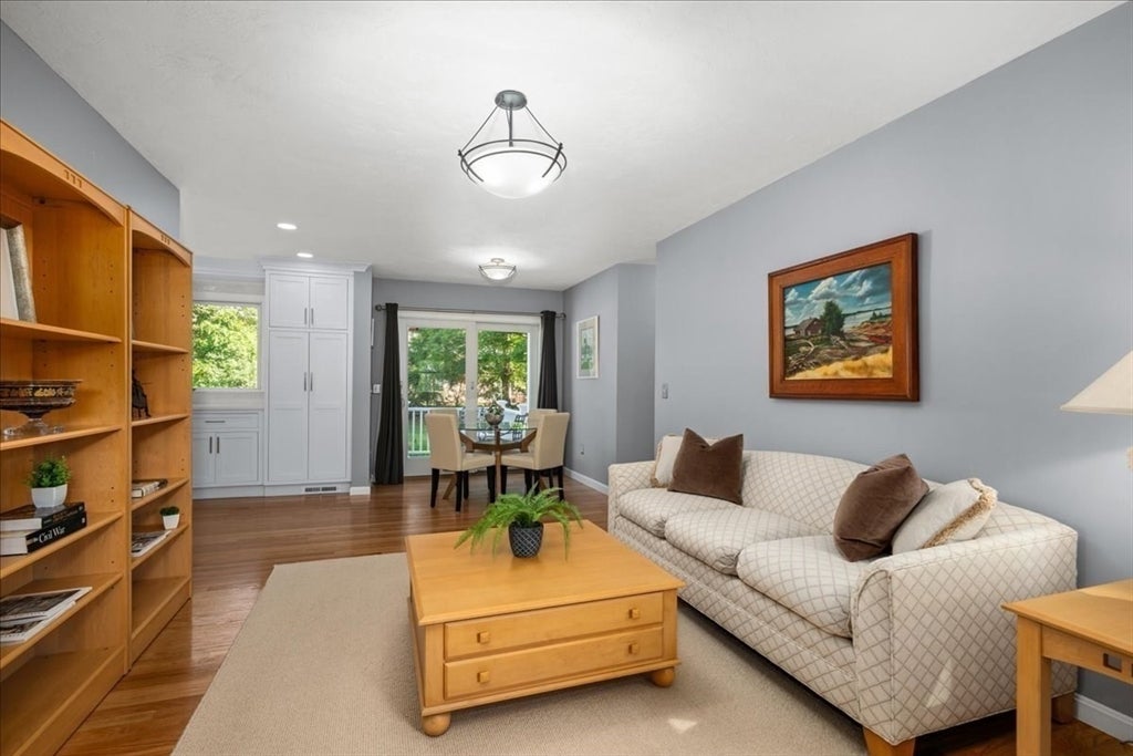 9 Hillando Dr
