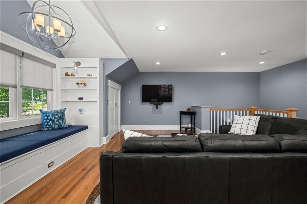 9 Hillando Dr, Shrewsbury, MA Photo #19