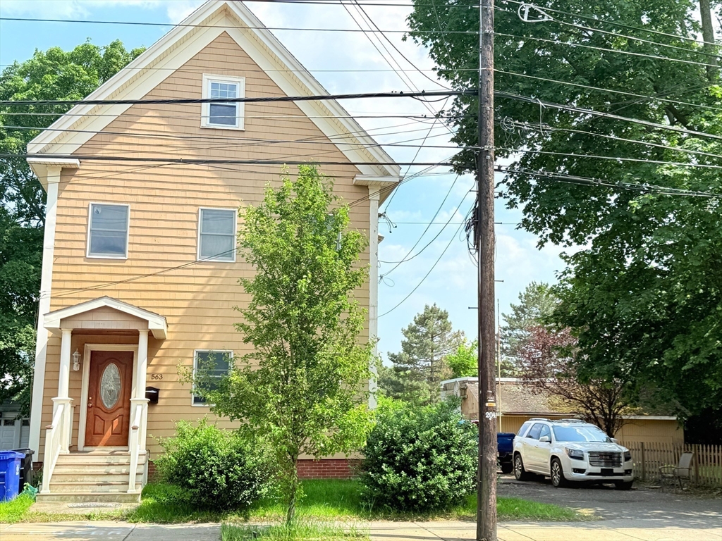 563 Lynn - St
