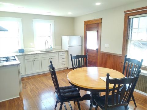 202 Lincoln St Seekonk MA 02771