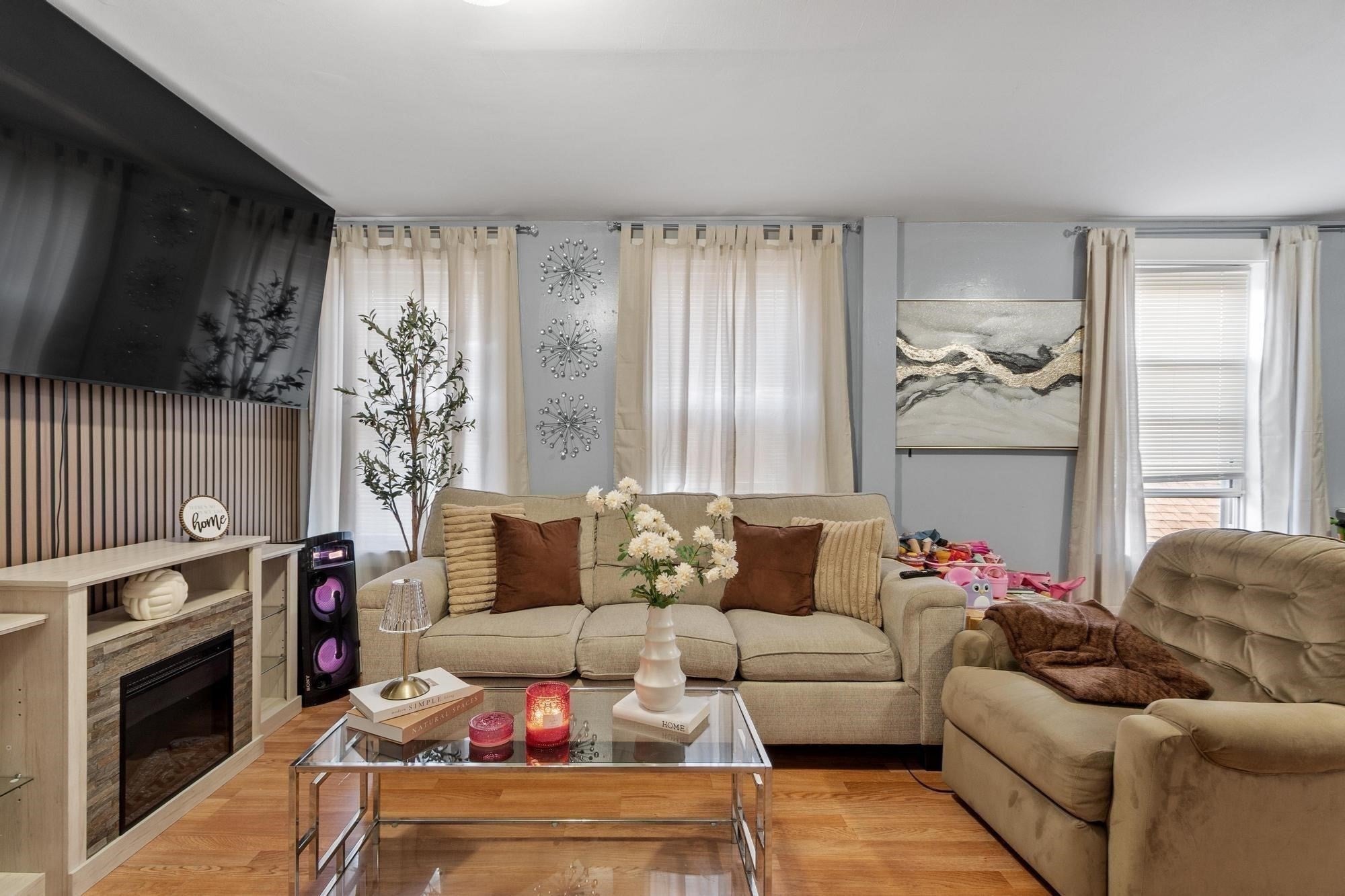 10 Kempton Ct