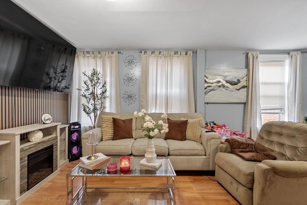 10 Kempton Ct