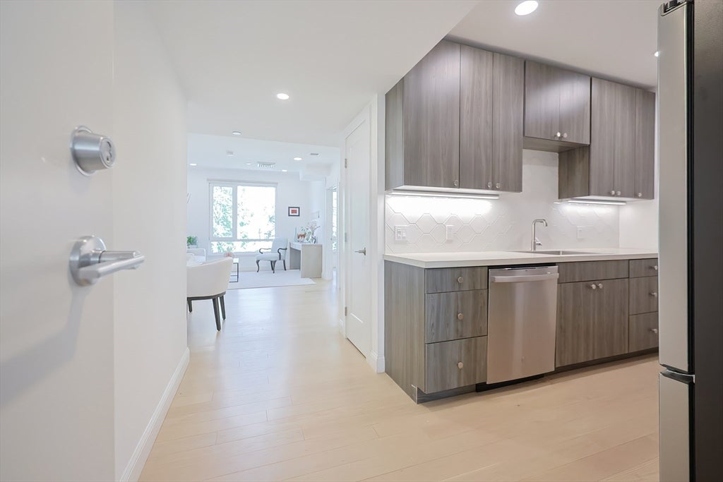 368 Pleasant St #204, Malden, MA, 368 Pleasant St #204, Malden, MA Photo #6