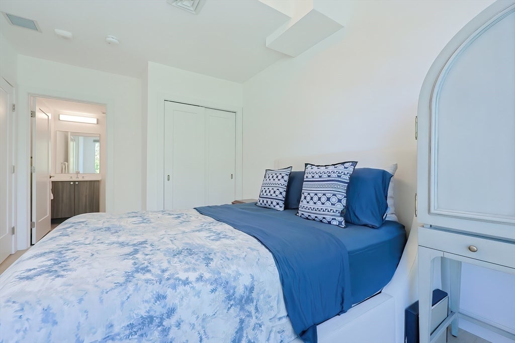 368 Pleasant St #204, Malden, MA, 368 Pleasant St #204, Malden, MA Photo #23