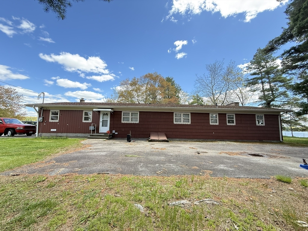 20 Indian Point Rd, Webster, MA Photo #34