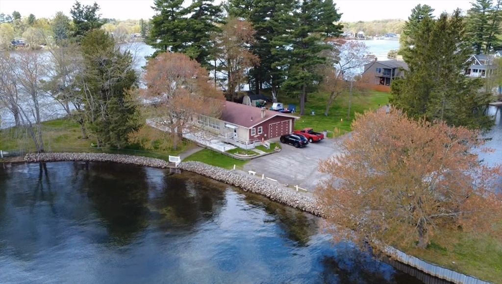 20 Indian Point Rd, Webster, MA Photo #35