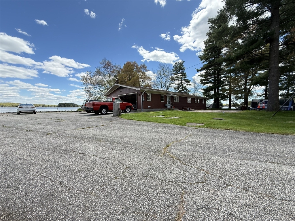 20 Indian Point Rd, Webster, MA Photo #31