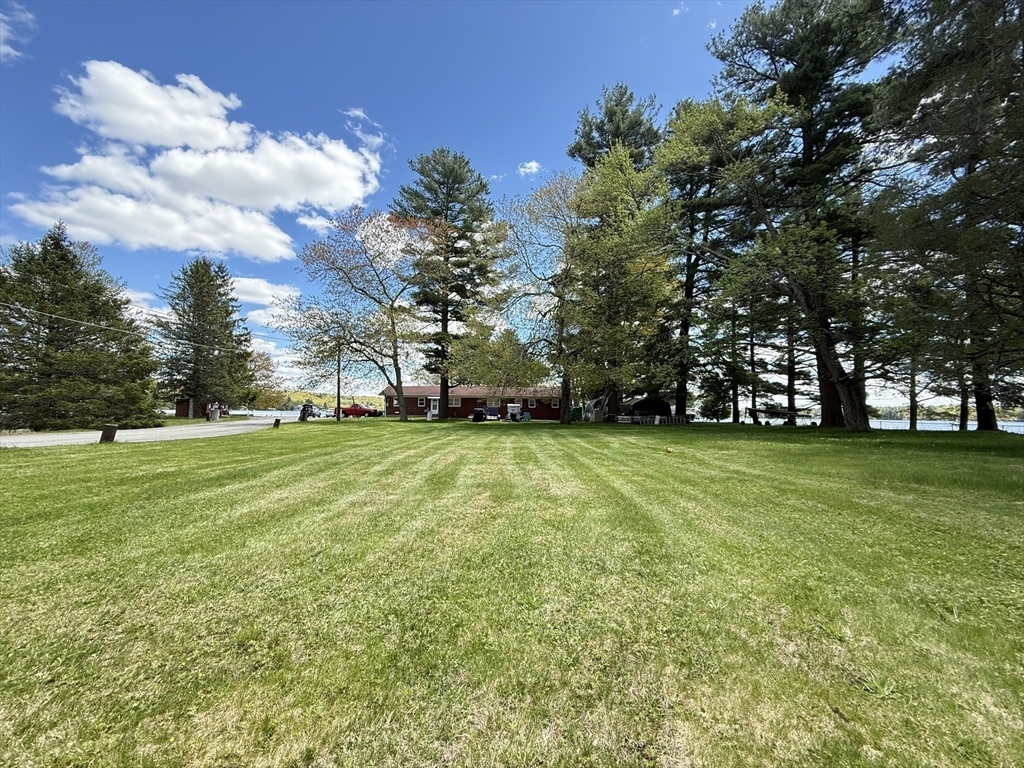 20 Indian Point Rd, Webster, MA Photo #29
