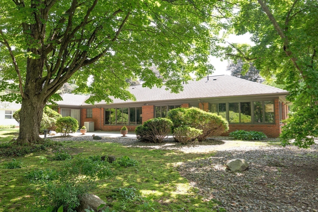104 Wheel Meadow Dr