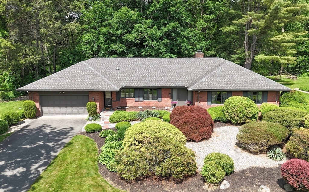 104 Wheel Meadow Dr