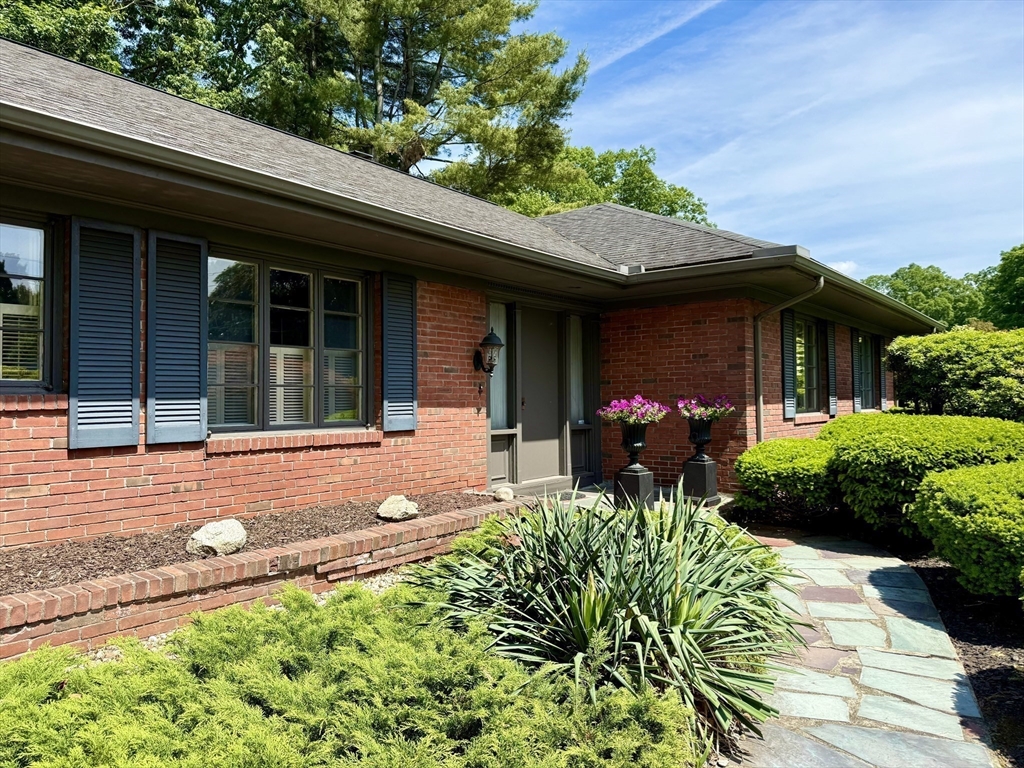 104 Wheel Meadow Dr