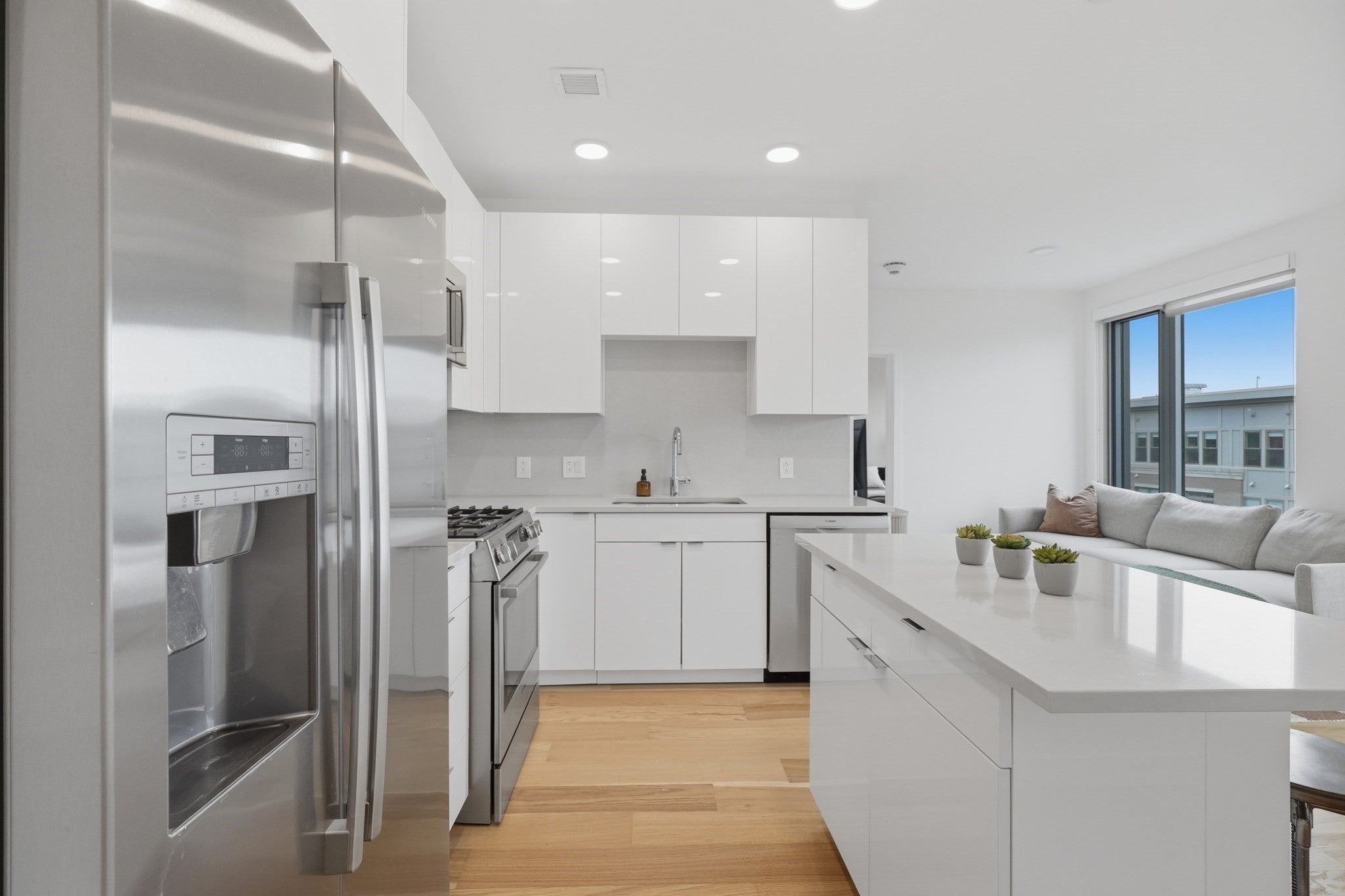 45 Lewis St 501