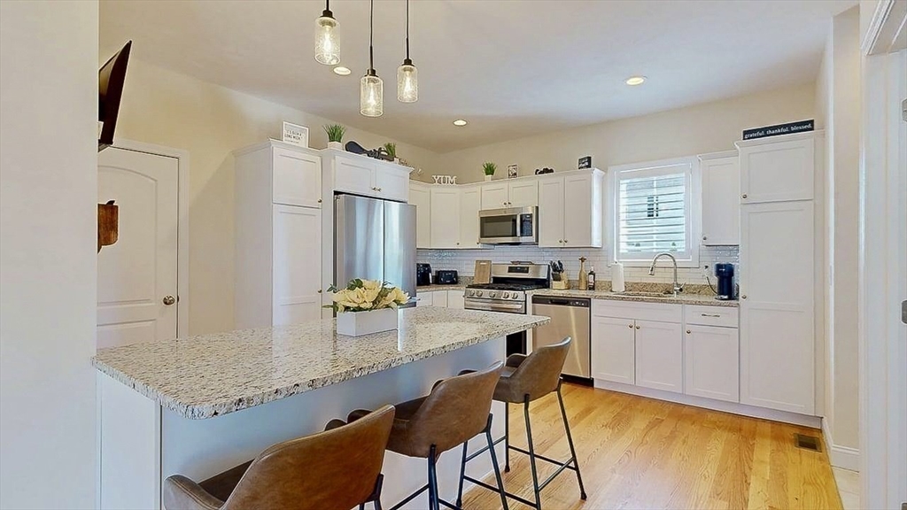 27 Tea Party Circle 27