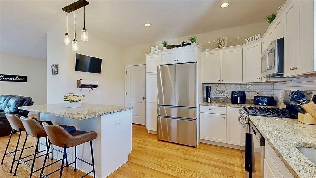 27 Tea Party Circle 27