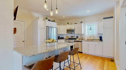 27 Tea Party Circle 27 Holden MA 01520