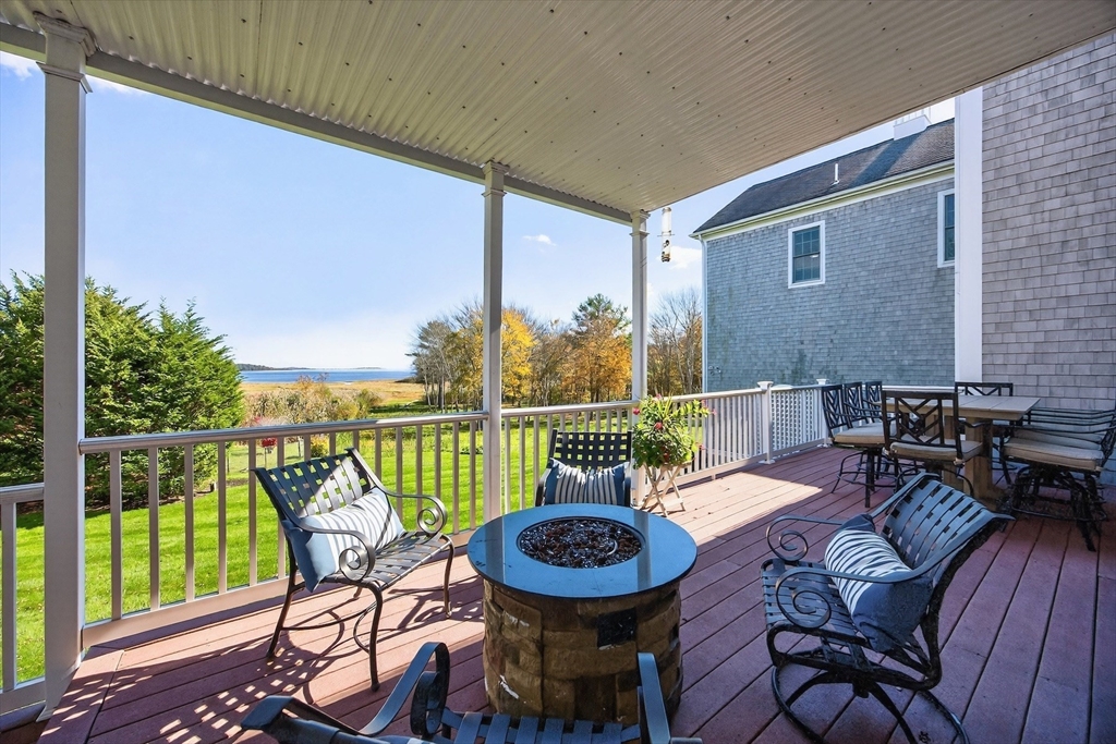 Duxbury, Massachusetts 02332, United States, 5 Bedrooms Bedrooms, ,6 BathroomsBathrooms,Residential,Active,234771