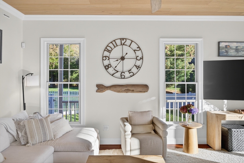 Duxbury, Massachusetts 02332, United States, 5 Bedrooms Bedrooms, ,6 BathroomsBathrooms,Residential,Active,234771