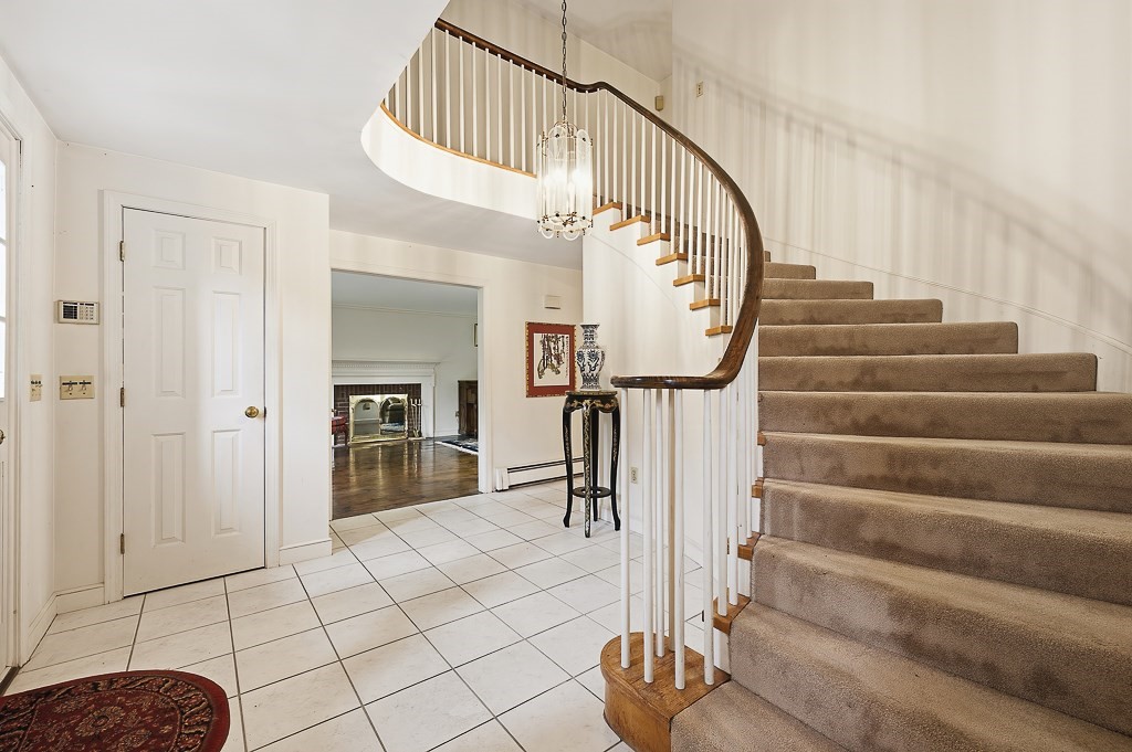 17 Olde Coach Road