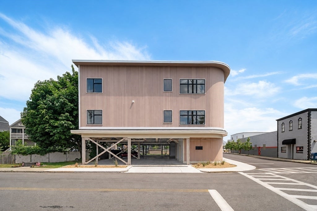 140 Shirley Street 250