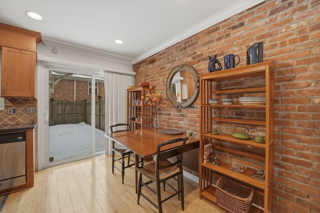 1155 Dickinson St 1155