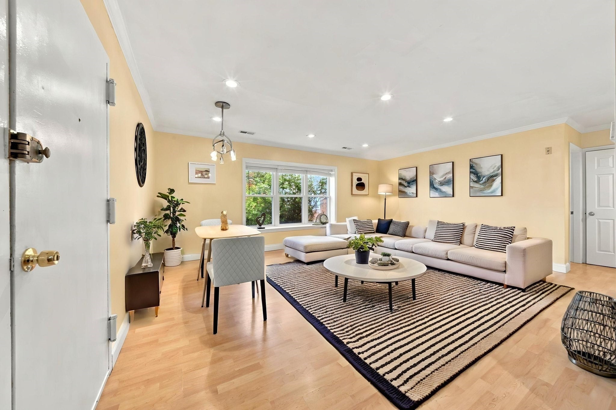160 Newton St #3, Boston, MA, 160 Newton St #3, Boston, MA Photo #1