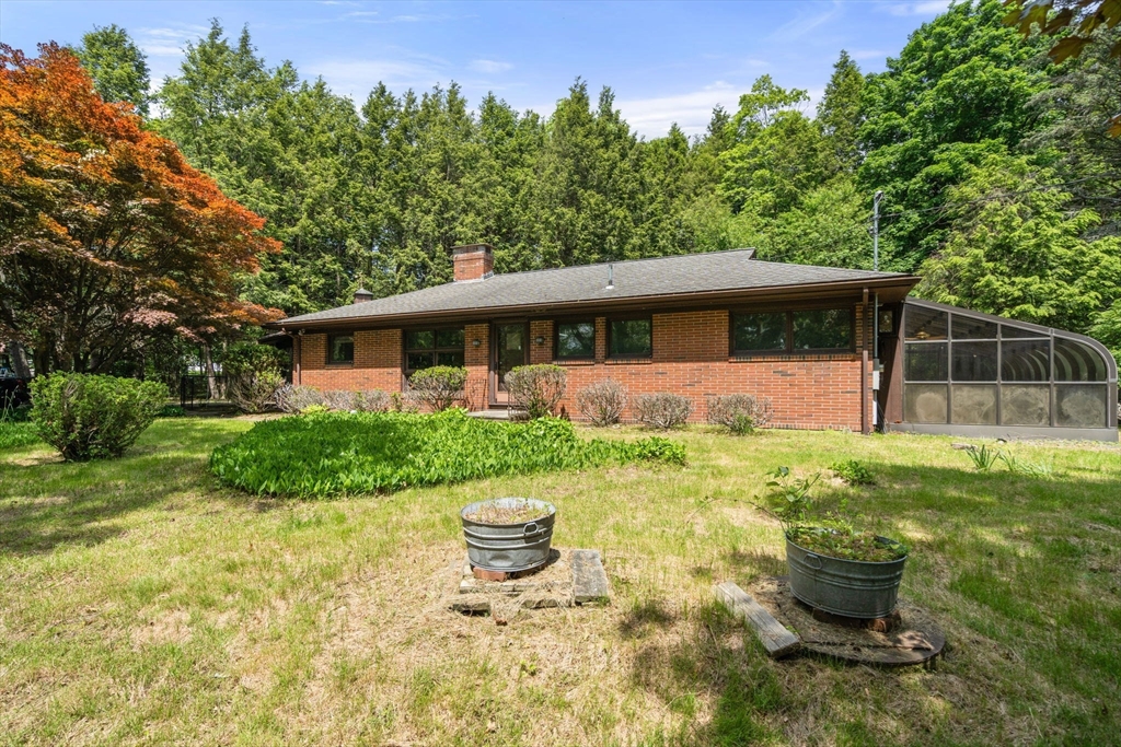260 Landham Rd