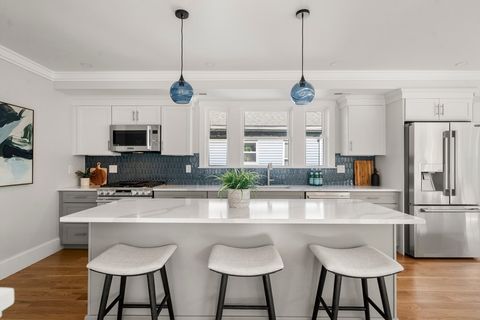 37-39 Governor Winthrop Road 2 Somerville MA 02145