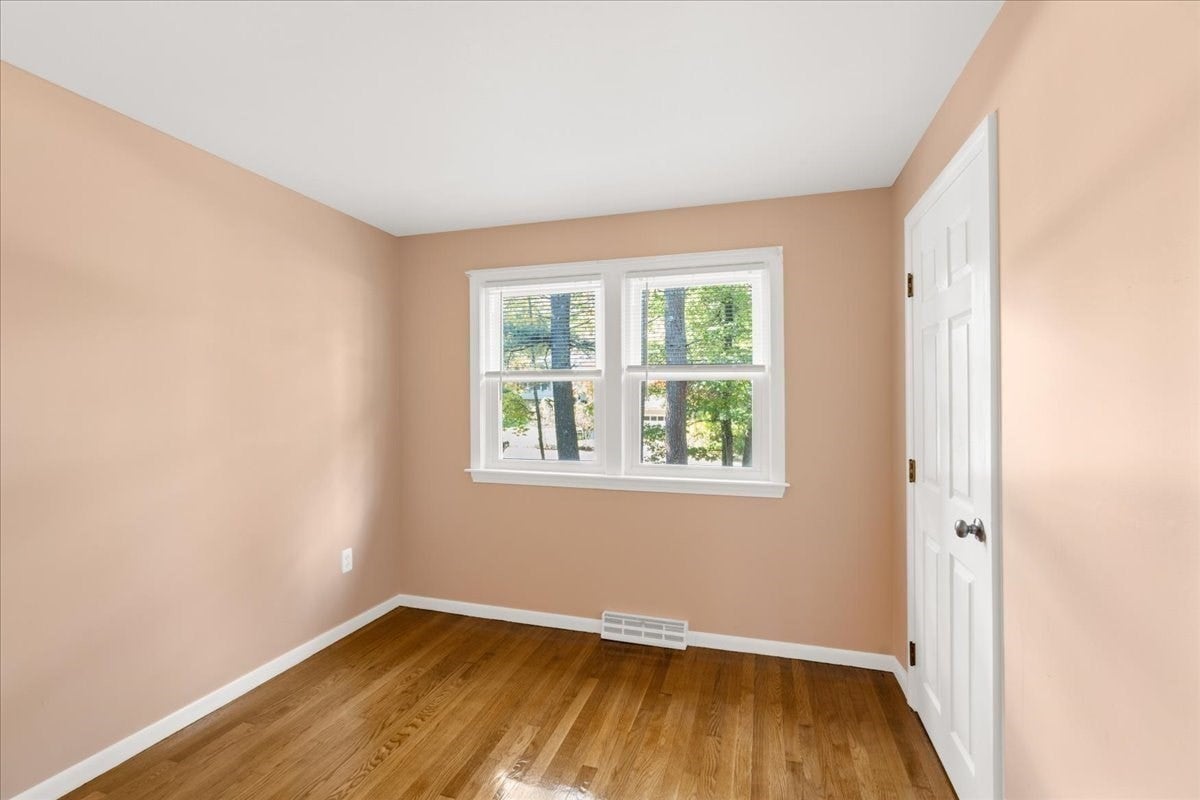 528 Spring St, Hanson, MA Photo #12