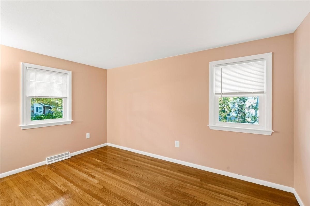 528 Spring St, Hanson, MA Photo #10
