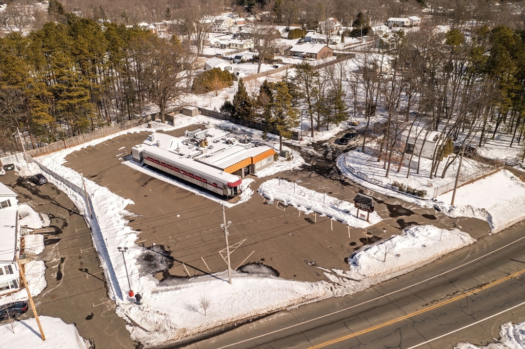 Chicopee, Massachusetts 01020, United States, ,2 BathroomsBathrooms,Commercial,Active,264