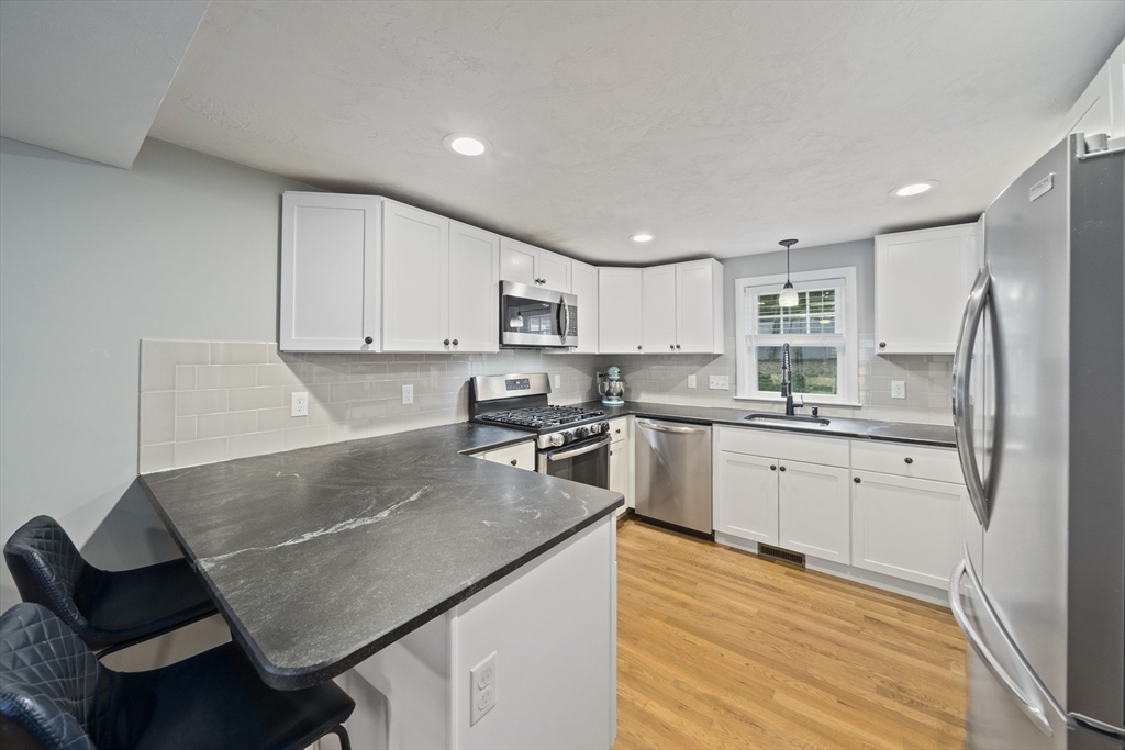 54 Elmlawn Rd