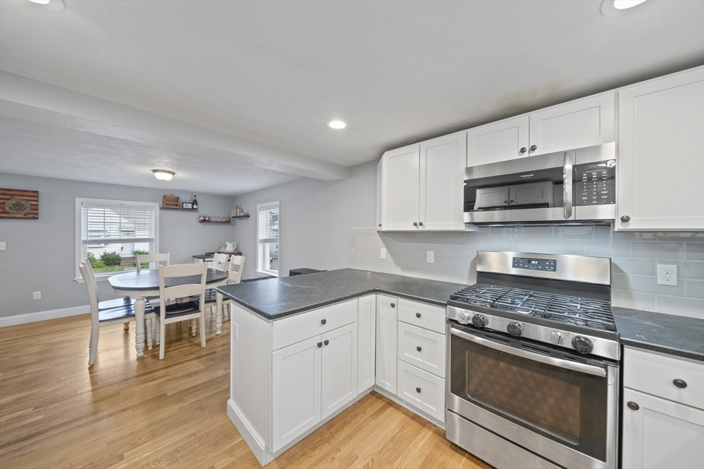 54 Elmlawn Rd