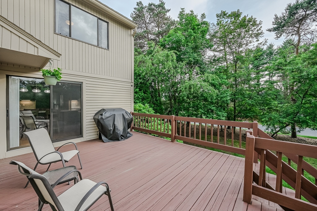 9 Country Club Ln A