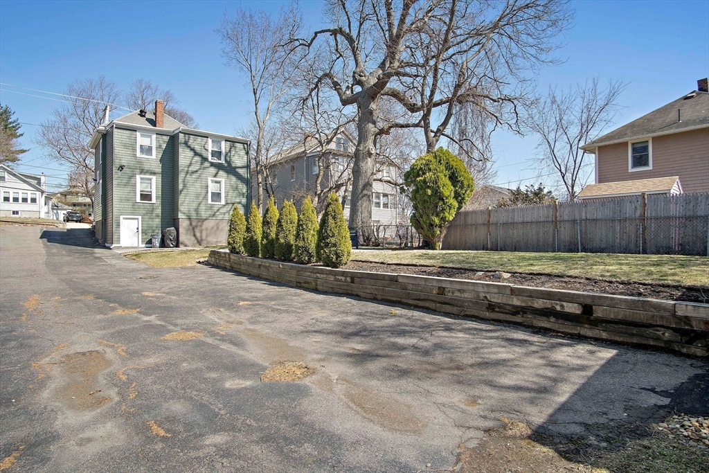 96 Bridge St
