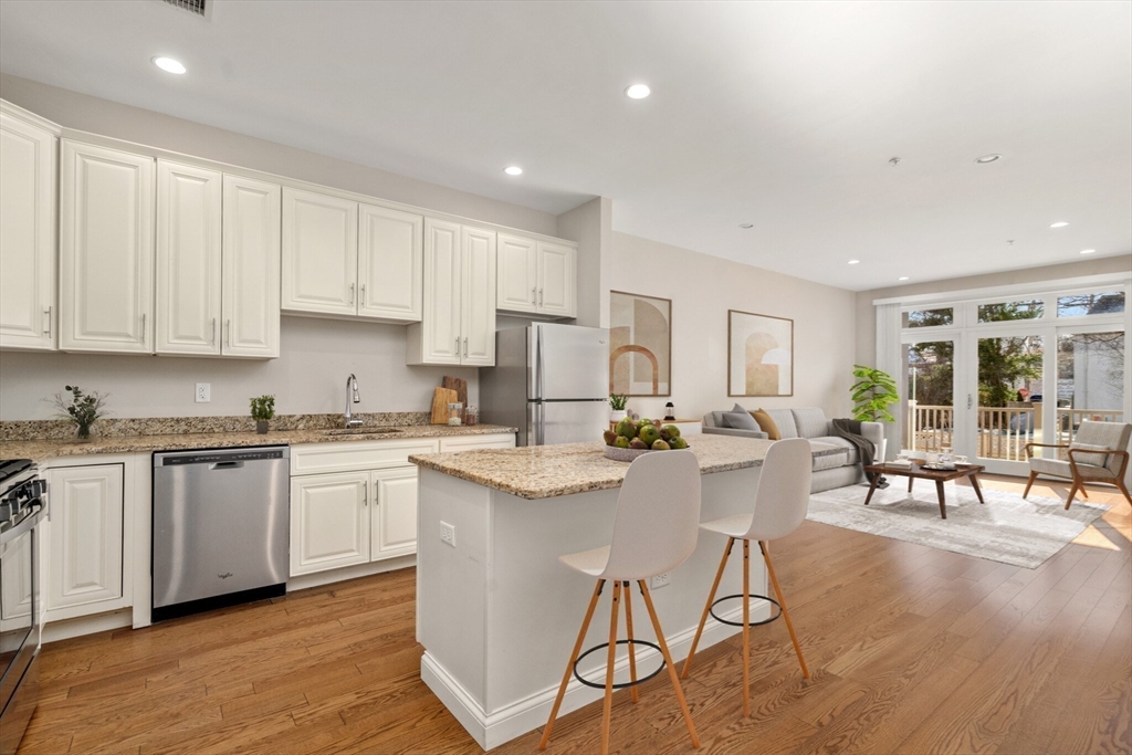 375 Market Street 402