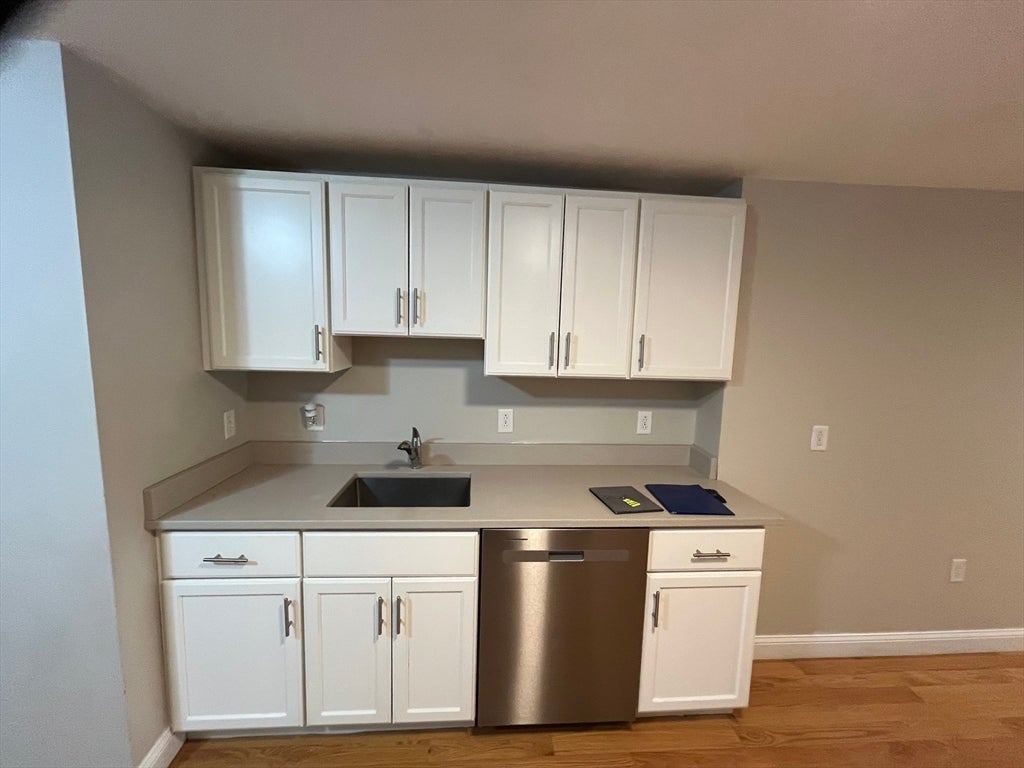 204 North Franklin ST #204, Holbrook, MA, 204 North Franklin ST #204, Holbrook, MA Photo #2