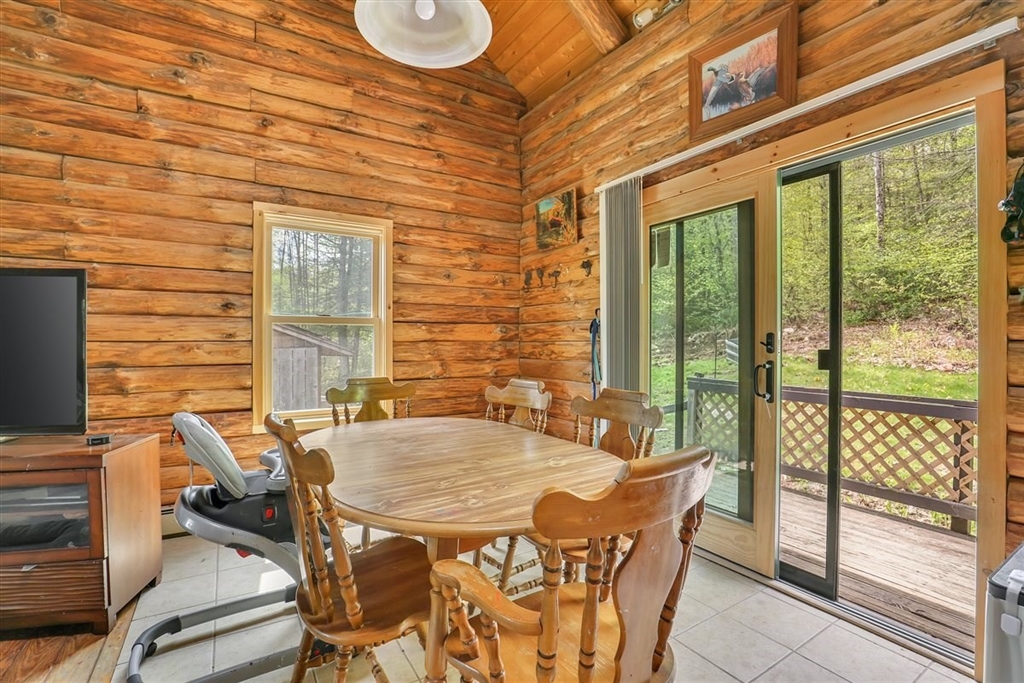 41 Woronoco Rd, Blandford, MA Photo #7