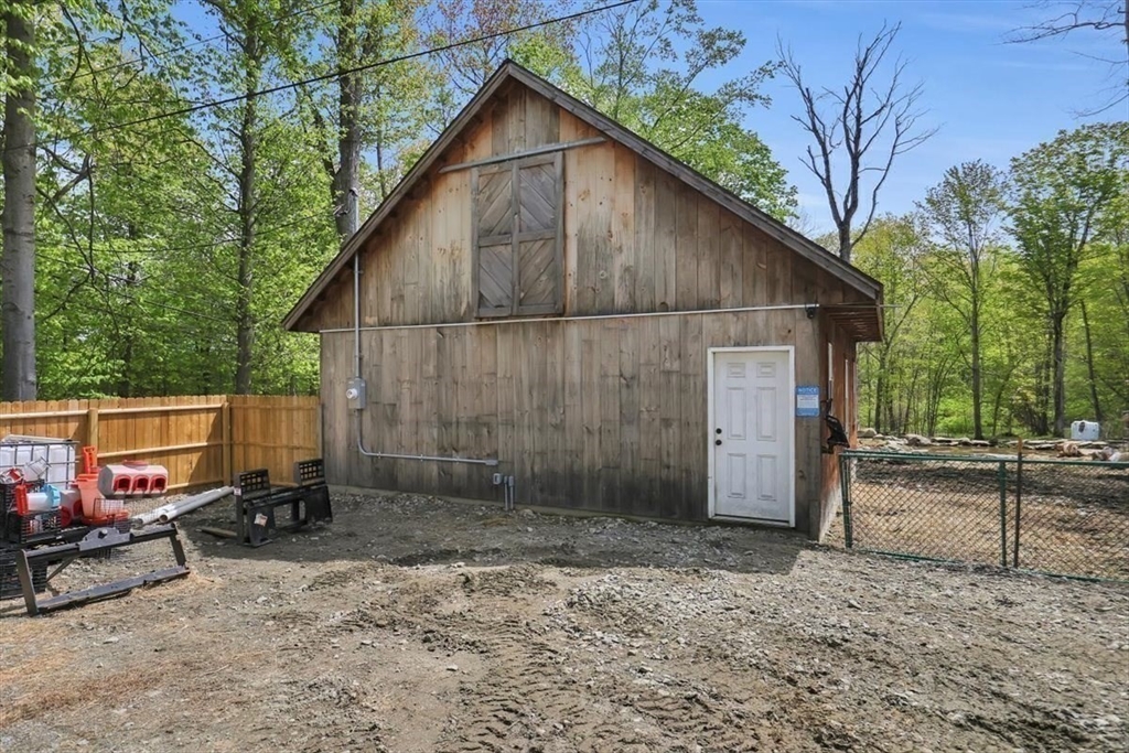 41 Woronoco Rd, Blandford, MA Photo #31