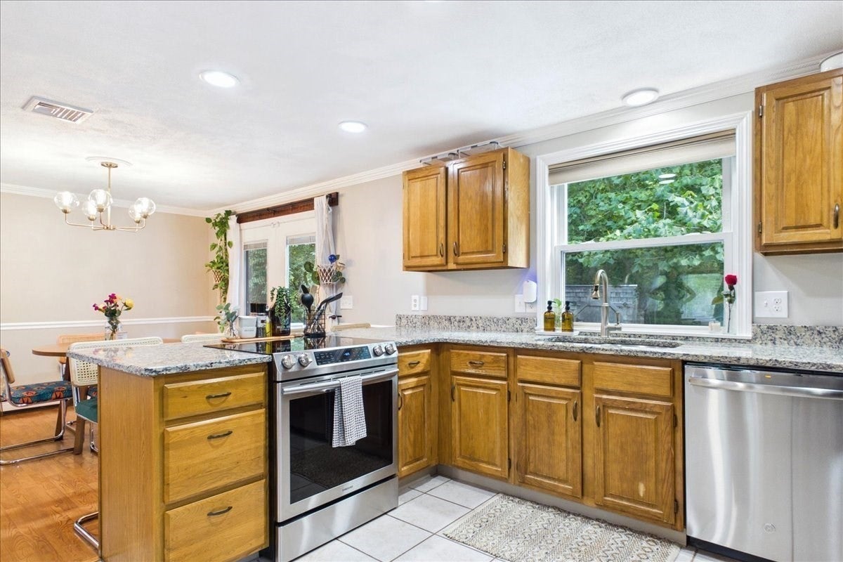 77 Briar Rd, Taunton, MA, 77 Briar Rd, Taunton, MA Photo #11