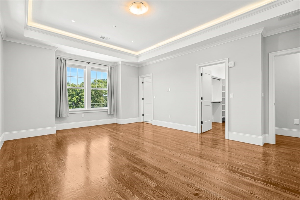 846 Main Street 4