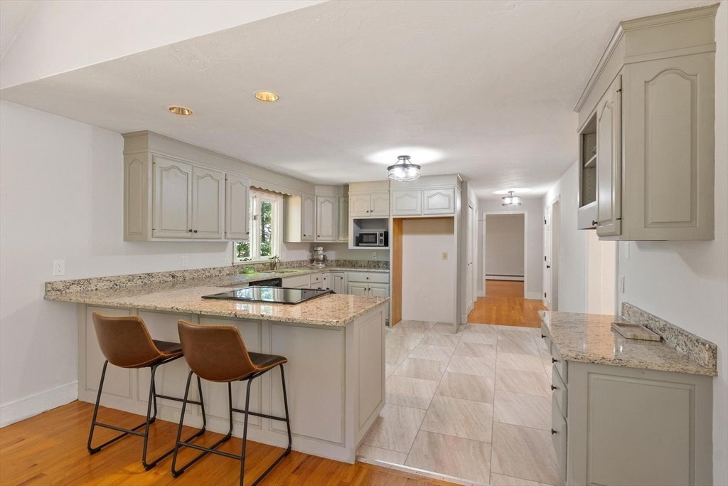 75 Elmwood Rd, Lunenburg, MA, 75 Elmwood Rd, Lunenburg, MA Photo #12