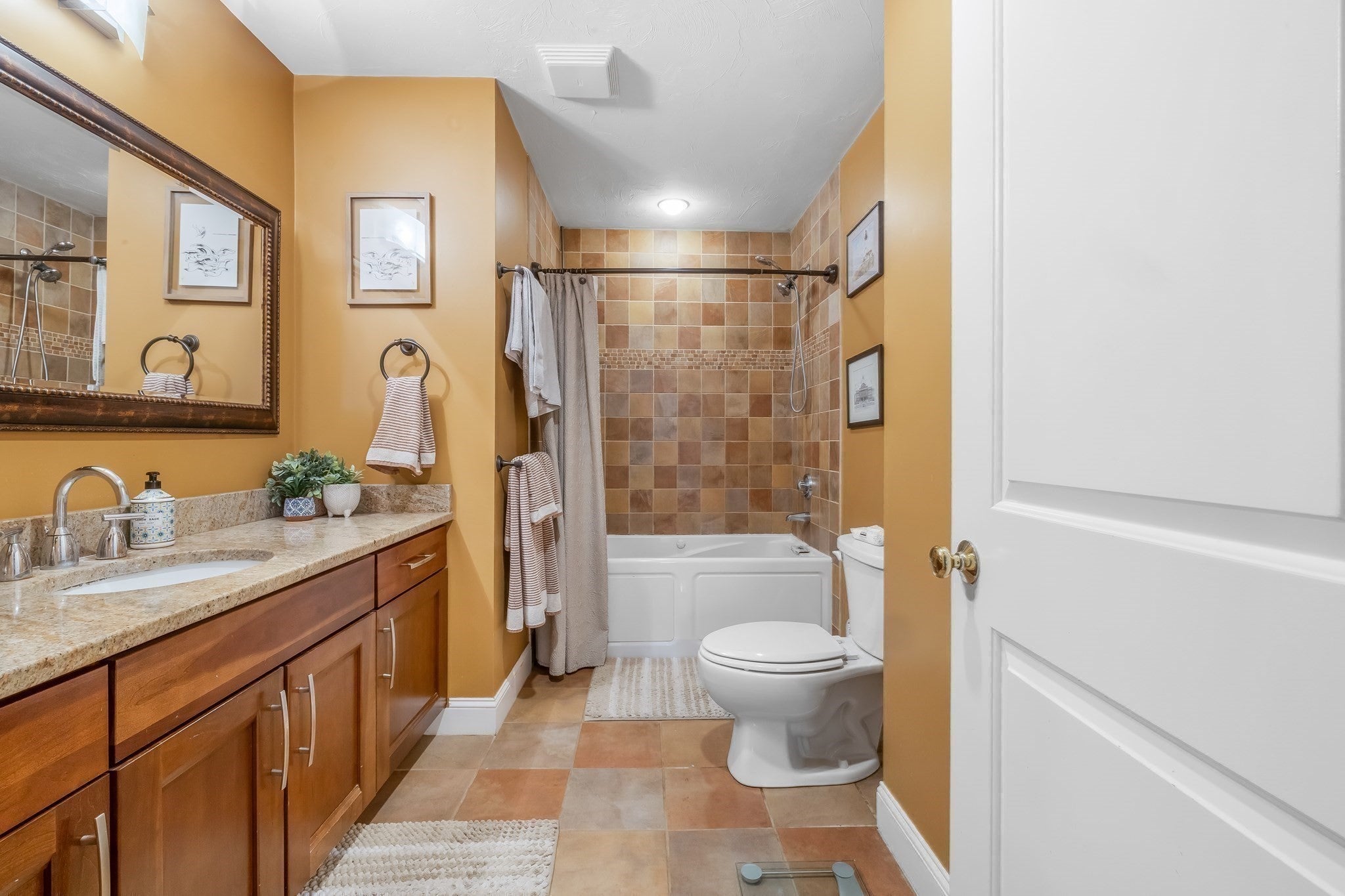 71 Romsey St #2, Boston, MA Photo #20