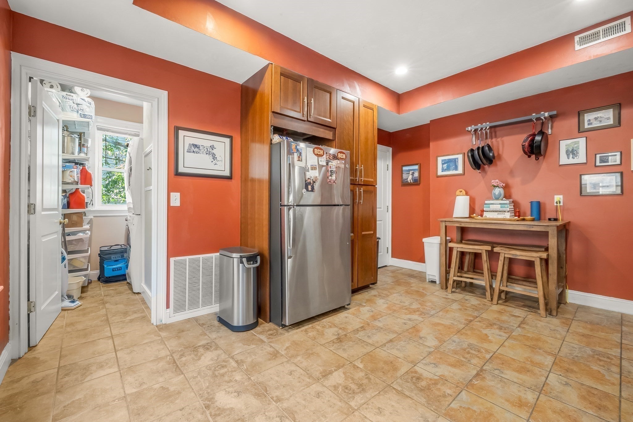 71 Romsey St 2, Boston MA 02125